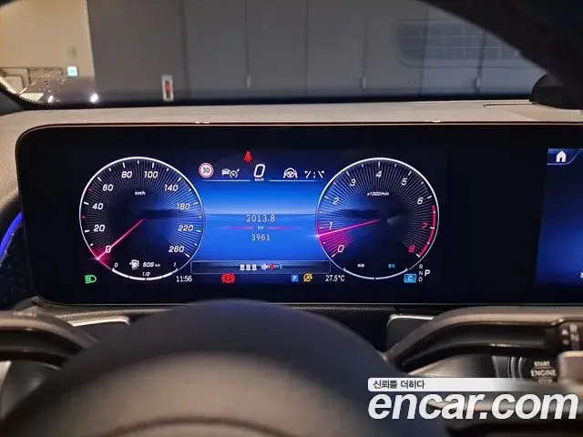 Mercedes-Benz GLB-Class 2025 — Фото 7/20