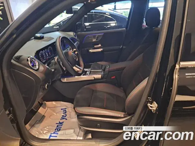 Mercedes-Benz GLB-Class 2025 — Фото 9/20