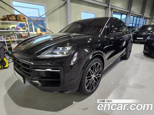 Porsche Cayenne 2025 — Фото 9/20