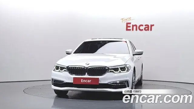 BMW 5 Series 2018 — Фото 2/20