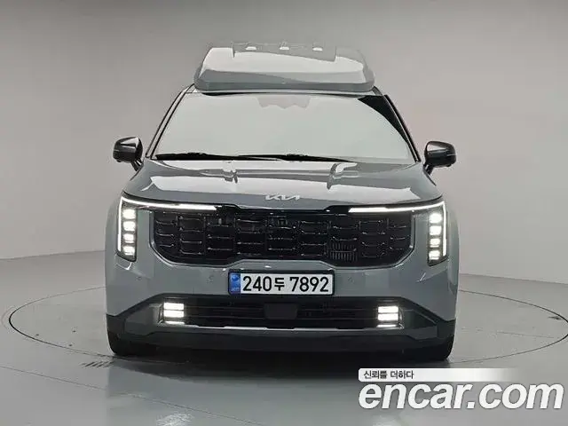 Kia Carnival 2024 — Şəkil 12/18