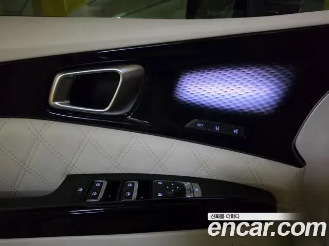 Kia Carnival 2020 — Фото 14/20