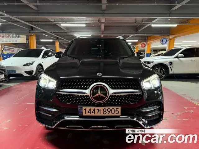 Mercedes-Benz GLE-Class 2021 — Фото 2/20