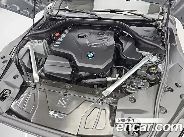 BMW Z4 2019 — Фото 9/19