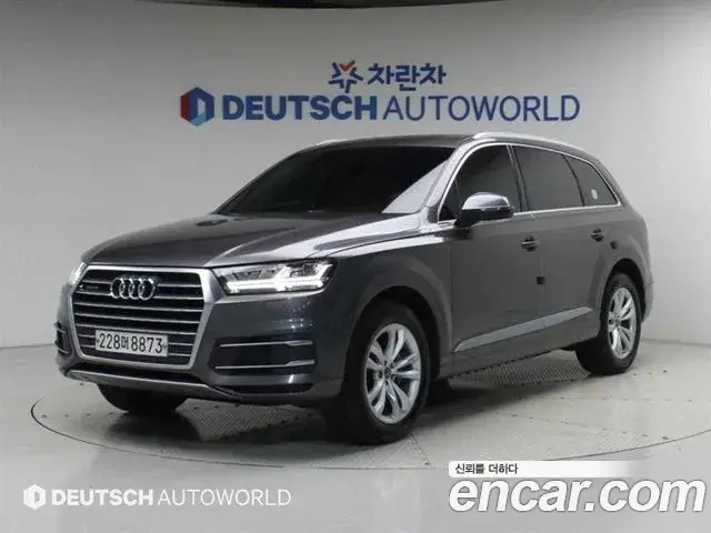 Audi Q7 2019 — Фото 9/20