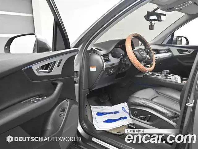 Audi Q7 2019 — Фото 11/20