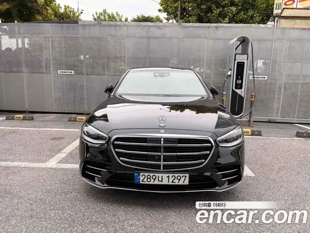 Mercedes-Benz S-Class 2022 — Фото 3/19
