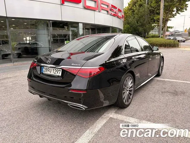 Mercedes-Benz S-Class 2022 — Фото 17/19