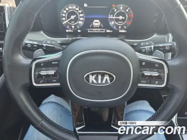 Kia Sorento 2020 — Фото 9/18