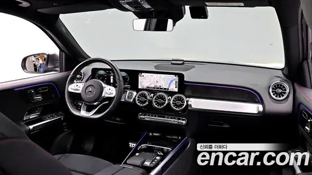 Mercedes-Benz GLB-Class 2023 — Фото 10/20