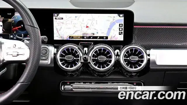 Mercedes-Benz GLB-Class 2023 — Фото 14/20