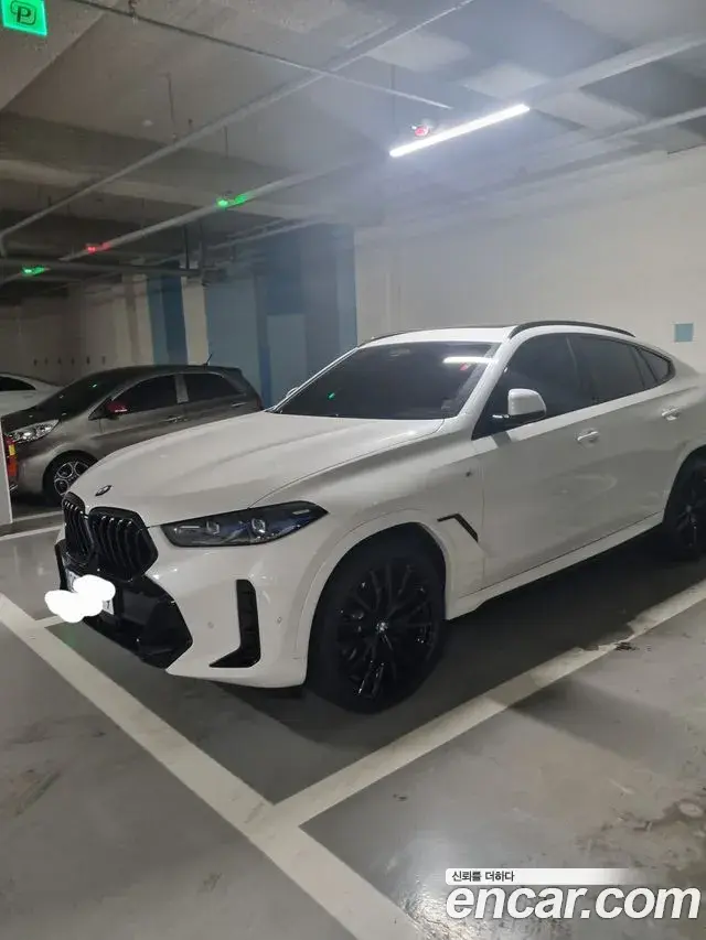 BMW X6 2024 — Фото 1/11