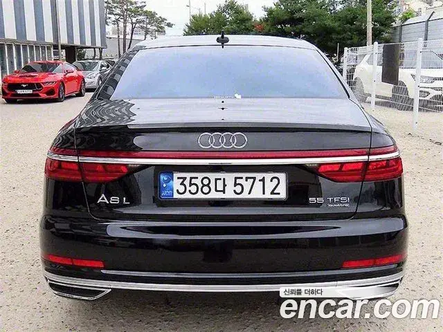 Audi A8 2020 — Фото 3/20