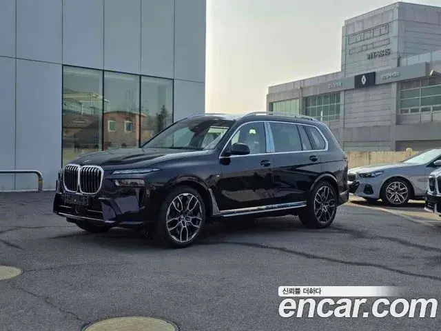 BMW X7 2026 — Фото 2/11
