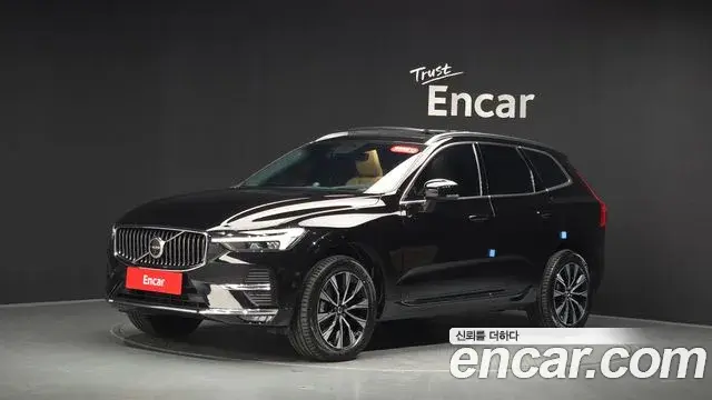 Volvo XC60 2023 — Фото 11/20