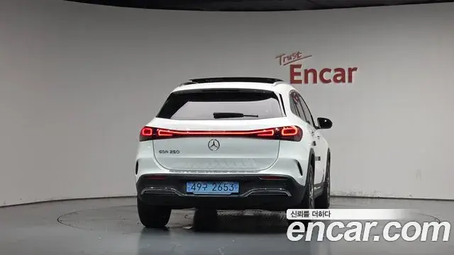 Mercedes-Benz EQA 2023 — ფოტო 16/36