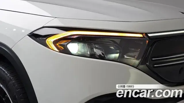 Mercedes-Benz EQA 2023 — ფოტო 14/36