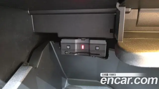 Mercedes-Benz EQA 2023 — ფოტო 21/36