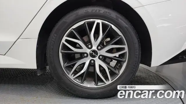 Kia K5 2022 — Photo 23/30