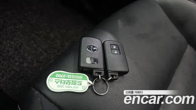 Toyota RAV4 2018 — Photo 20/32