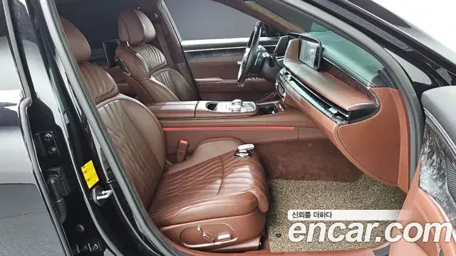 Genesis G90 2023 — Фото 12/20