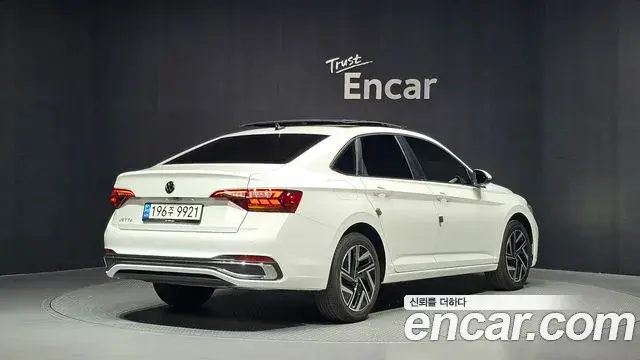 Volkswagen Jetta 2023 — Фото 2/20