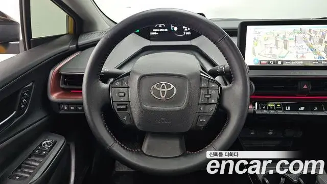 Toyota Prius 2023 — Фото 13/20