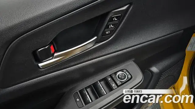 Toyota Prius 2023 — Фото 16/20