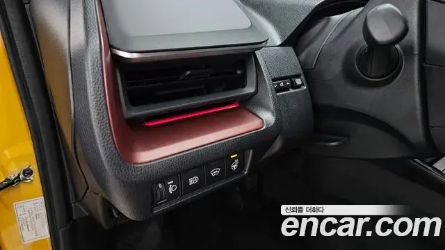 Toyota Prius 2023 — Фото 17/20