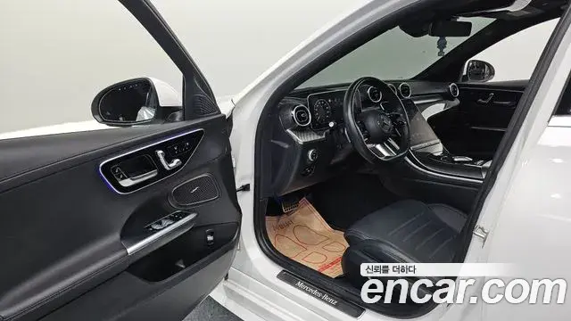 Mercedes-Benz C-Class 2023 — Фото 10/20