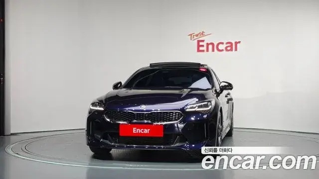 Kia Stinger 2020 — Фото 2/20