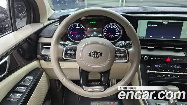 Kia Carnival 2021 — Фото 13/20