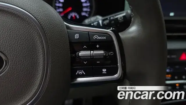 Kia Carnival 2021 — Фото 20/20