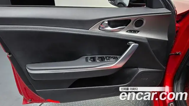 Kia Stinger 2018 — Şəkil 5/35