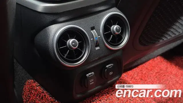 Kia Stinger 2018 — Şəkil 10/35