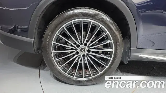 Mercedes-Benz GLC-Class 2024 — ფოტო 30/35