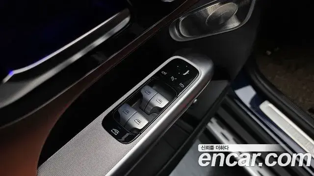Mercedes-Benz GLC-Class 2024 — ფოტო 28/35