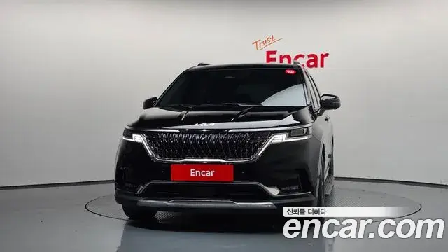Kia Carnival 2023 — Фото 3/20