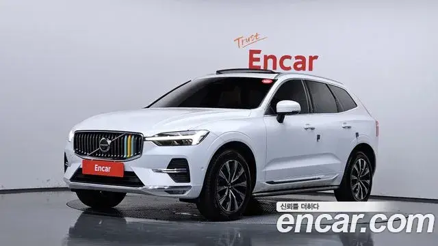 Volvo XC60 2023 — Фото 1/20