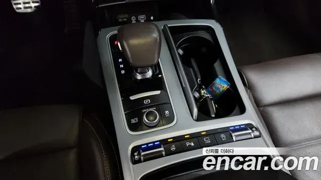 Kia Stinger 2018 — Şəkil 21/35