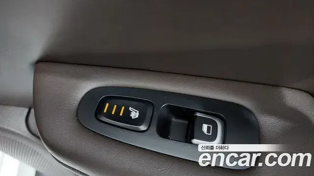 Kia Stinger 2018 — Şəkil 22/35