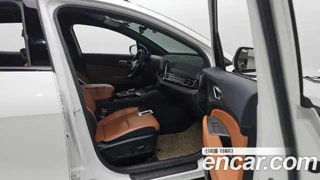 Kia Sportage 2023 — Фото 18/20