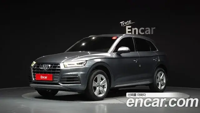 Audi Q5 2020 — Фото 1/20