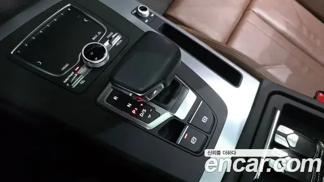 Audi Q5 2020 — Фото 9/20