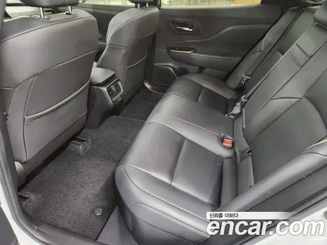 Toyota Crown Crossover 2023 — ფოტო 4/19