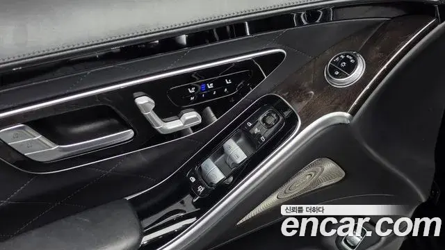 Mercedes-Benz S-Class 2021 — ფოტო 18/20