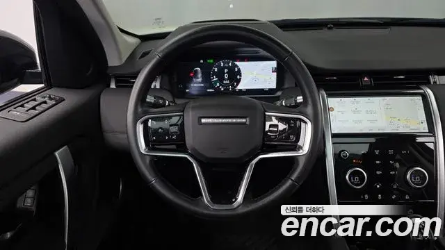 Land Rover Discovery Sport 2021 — Фото 13/20