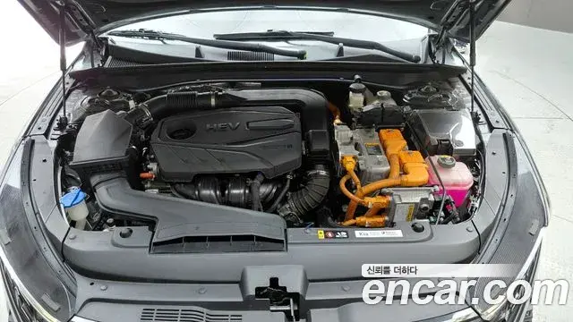 Kia K5 2021 — Şəkil 24/30