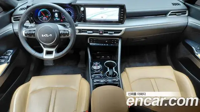 Kia K5 2021 — Şəkil 25/30