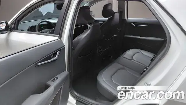 Kia Niro 2022 — ფოტო 3/30